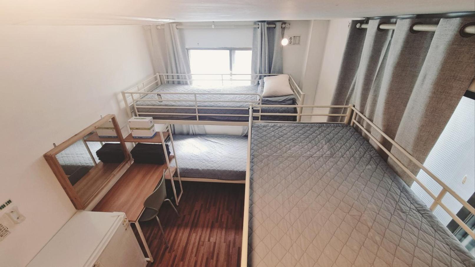 Blue Boat Hostel Myeongdong Сеул Экстерьер фото