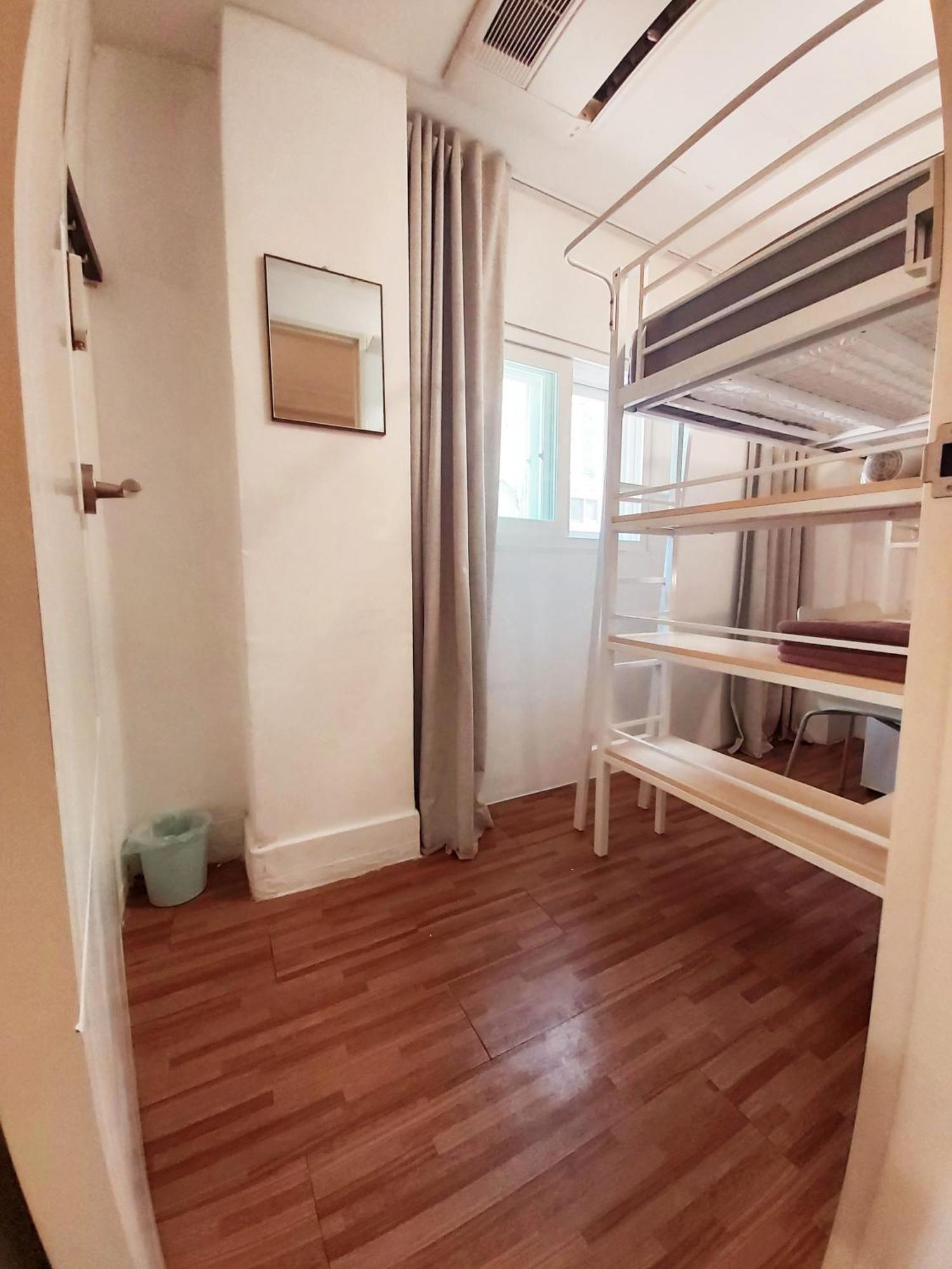 Blue Boat Hostel Myeongdong Сеул Экстерьер фото