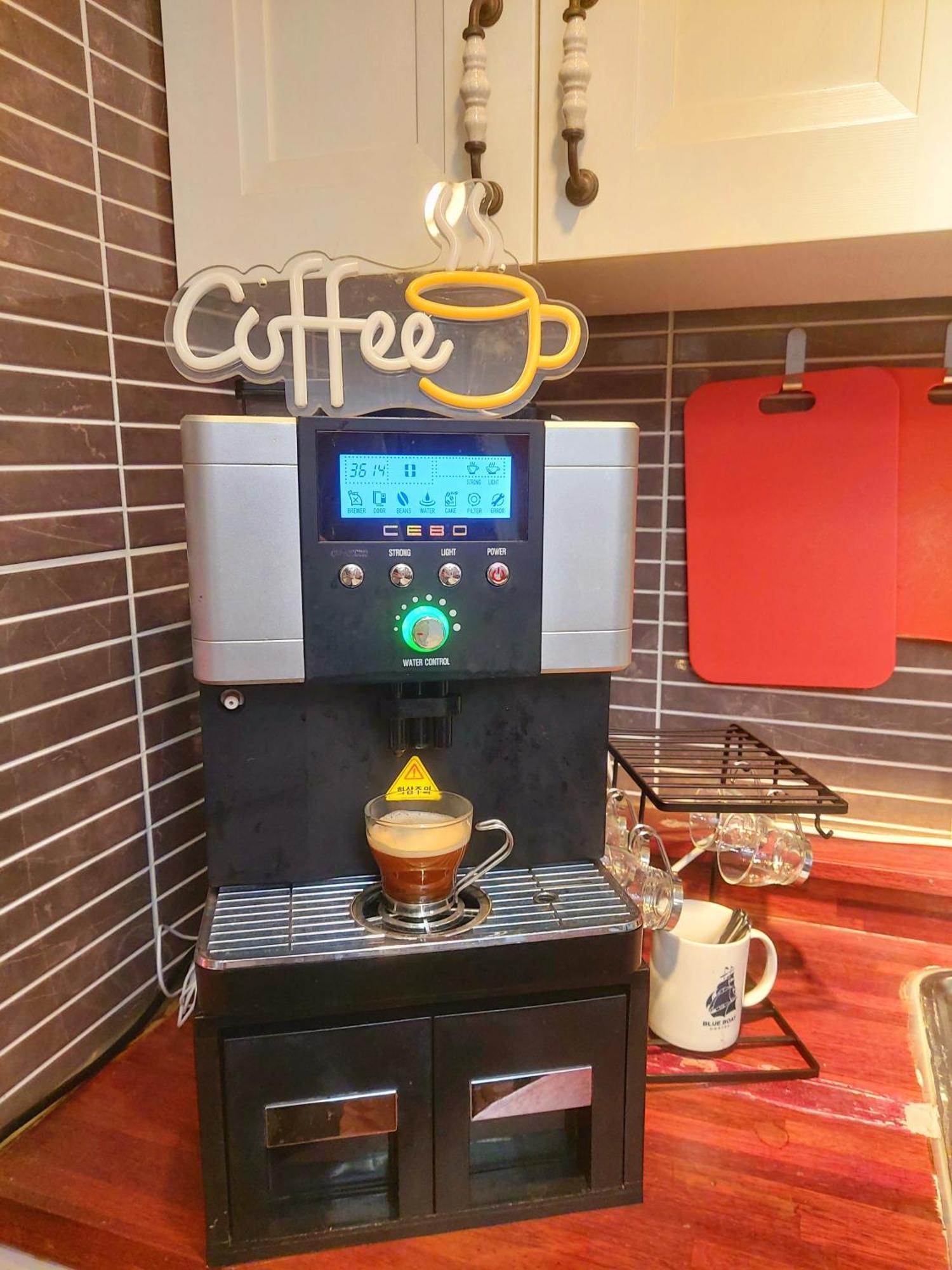Blue Boat Hostel Myeongdong Сеул Экстерьер фото